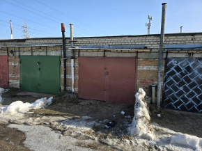 Гараж в общ. Автомобили...