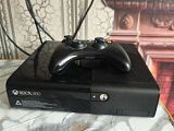 Приставка Xbox 360e